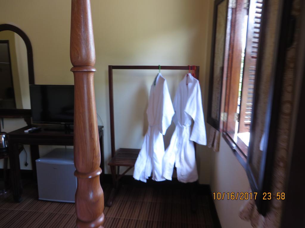 หลวงพระบางริเวอร์ล็อดจ์ 2 Hotel ภายนอก รูปภาพ