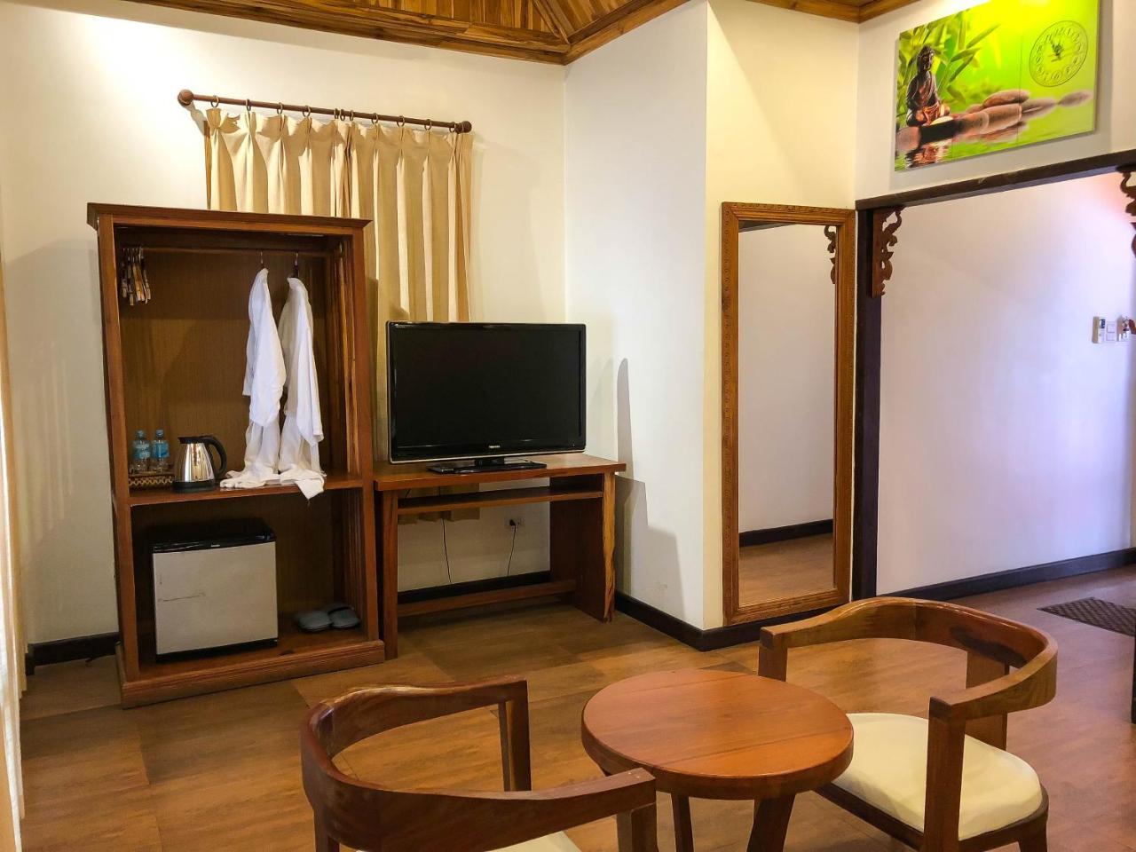 หลวงพระบางริเวอร์ล็อดจ์ 2 Hotel ภายนอก รูปภาพ